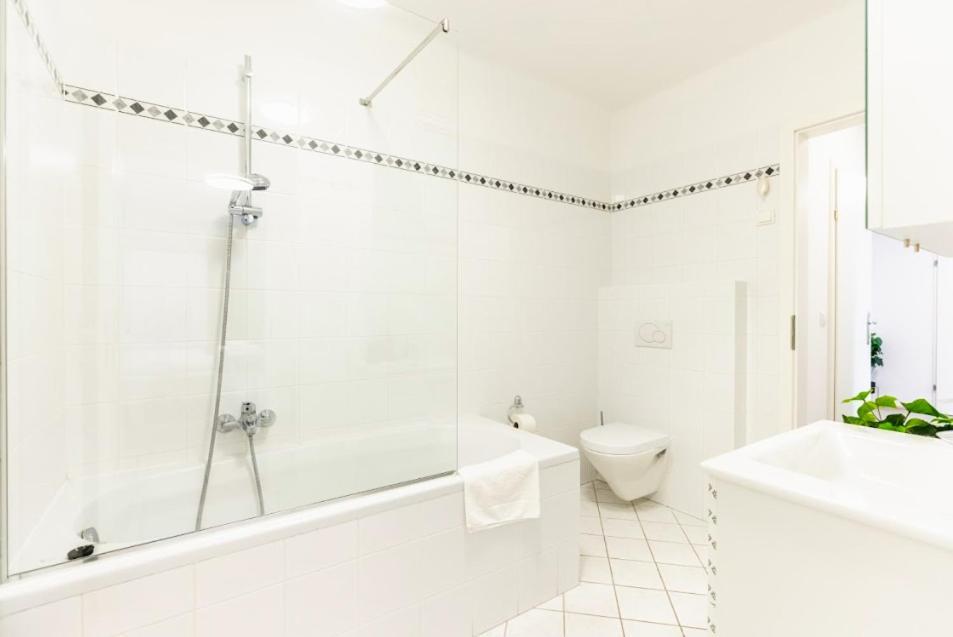 Experience Central Vienna From A Stylish And Modern Apartment エクステリア 写真